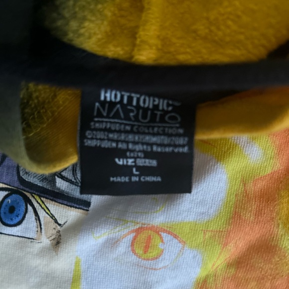 Size Large Hot Topic Exclusive Naruto hooded sweatshirt. - Picture 2 of 3